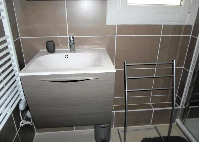 公寓 T3 Confortable Avec Balcon Et Vue Mer, - Fr-1-197-169 莱萨布勒-多洛讷